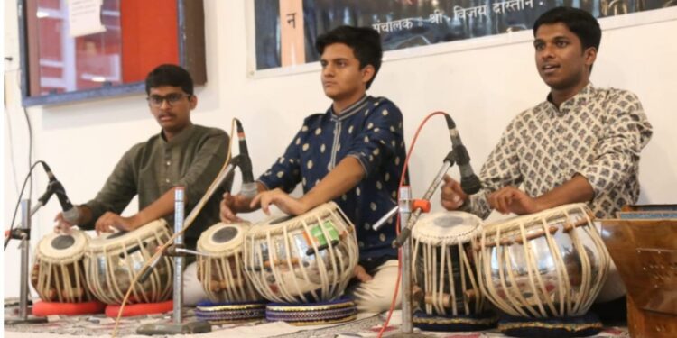 पुण्यातील सुप्रसिद्ध  रूपक ताल विद्यालय, बिबवेवाडी, पुणे यांनी  गुरु वंदना कार्यक्रम आयोजित केला…