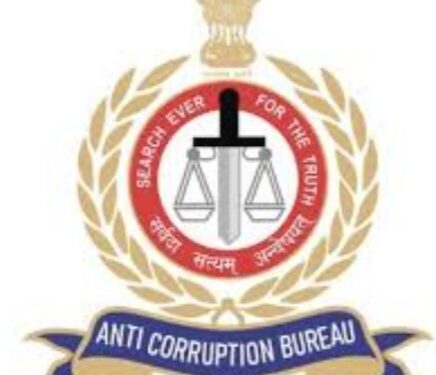 पुणे महावितरणच्या कार्यकारी अभियंता (क्लास वन अधिकारी )   यांनी ठेकेदाराकडे लाच  मागितल्या प्रकरणी एसीबीकडून F.I.R