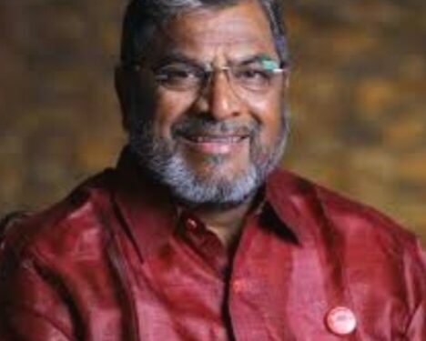 सरकारकडे नागरिकांच्या गरजा पुरवायला पैसा नसेल तर सरकार काय आहे, शेतकऱ्यांना  लुटले म्हणूनच ईडी मागे लागली – राजू शेट्टी