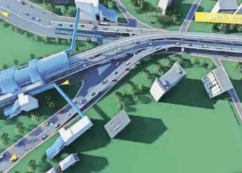 विद्यापीठ चौकात उड्डाणपुलाचे काम सुरू..