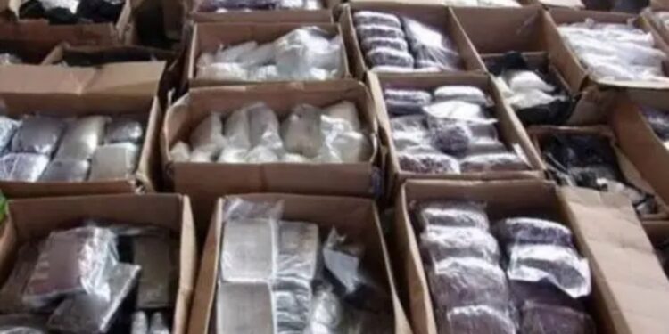 अमली पदार्थांच्‍या विळख्‍यात अडकलेले पुणे ! ऑक्‍टोबर २०२३पर्यंत पुणे येथे १४ कोटी रुपयांचे अमली पदार्थ जप्‍त आणि ५०४ आरोपींना अटक..