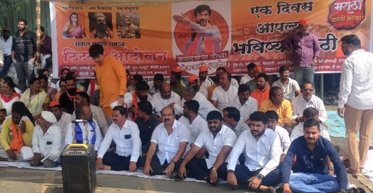 सकल मराठा समाज छत्रपती शिवाजीनगर यांच्या कडून मनोजदादा जरांगे पाटलांना पाठिंबा दर्शविण्यासाठी ठिय्या आंदोलनला  दत्ता बहिरट  मा.नगरसेवक यांचा पाठिंबा..