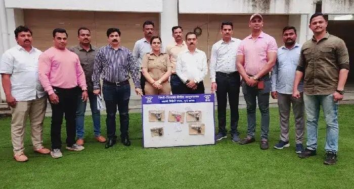 पिंपरी चिंचवड गुन्हे शाखेच्या खंडणी विरोधी पथकाची दमदार कामगिरी 5 पिस्टल 10 काडतुसे जप्त.