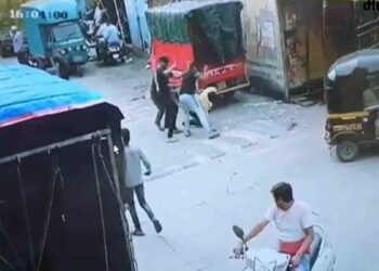 रॉडने दोघांवर हल्ला, एकाचा मृत्यू,पुण्यात भरदिवसा हत्येचा थरार