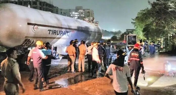 Breaking News  ताथवडेत जेएसपीएम कॉलेजजवळ चार स्फोट; परिसरात घबराट..