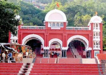 चतुःशृंगी मंदिराचा जीर्णोद्धार; भाविकांसाठी दर्शन खुले राहणार..
