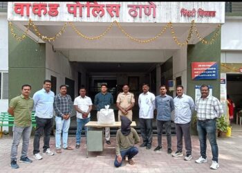 १० किलो १५० ग्रॅम वजनाचा गांजा वाकड पोलीस स्टेशन यांनी कारवाई करत पकडले..