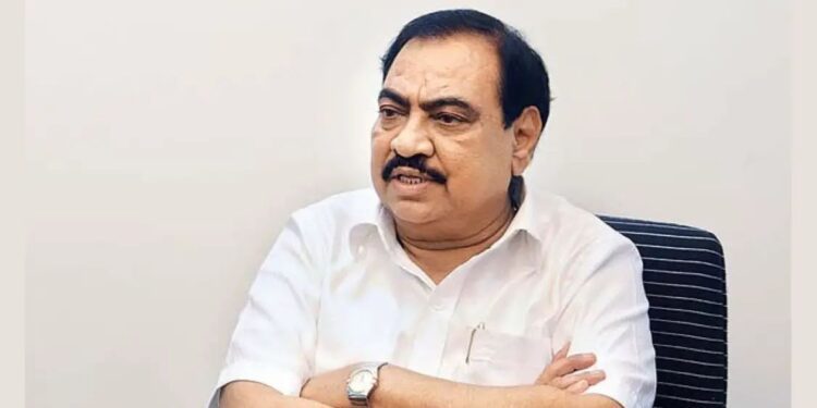 एकनाथ खडसे यांना हृदयविकाराचा झटका,मुख्यमंत्र्यांनी केली एअर अ‍ॅम्ब्युलन्सची सोय