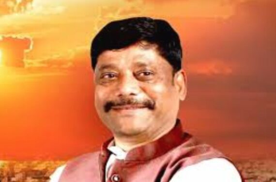 आमदार रवींद्र धंगेकर यांच्यावर चतुर्श्रुंगी पोलीस स्टेशन येथे  गुन्हा दाखल; महापालिका अधिकाऱ्याला शिवीगाळ करणे पडले महागात