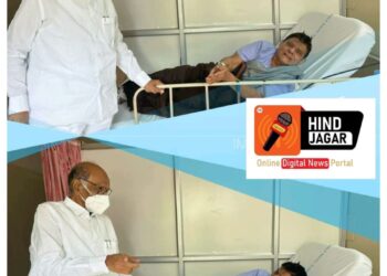 दस्तुरखुद्द शरद पवार “साहेब’ यांनी गोखलेनगर जनवाडी येथील व पुण्याचे माजी उप महापौर यांची खाजगी रुग्णालयात जाऊन घेतली भेट ..
