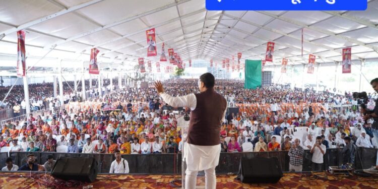 चंद्रकांत पाटलांच्या ‘कोथरूड’मध्ये भाजप नेता अमोल बालवडकर यांचे जोरदार शक्तिप्रदर्शन काहीही झालं तरी लढणार,जाहीर मेळाव्यातून चंद्रकांत पाटील यांच्याविरुद्ध बालवडकर यांनी दंड थोपटले..