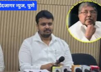 बंड शमवण्यासाठी बावनकुळे मैदानात कोथरूडमध्ये चंद्रकांत पाटलांना पक्षातून आव्हान देणारे इच्छुक उमेदवार अमोल बडवलकर यांच्या घरी जाऊन घेतली भेट…