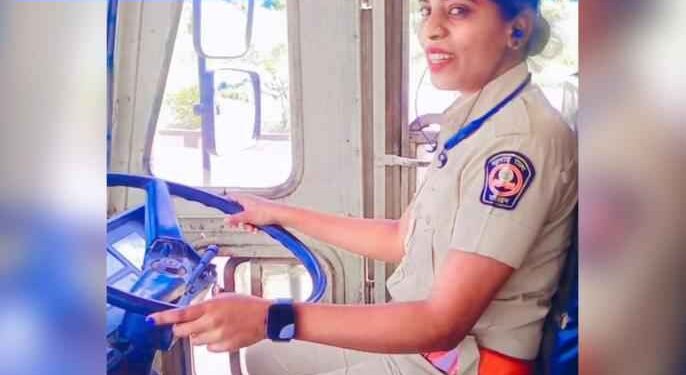 ‘ती’ ने धाडसाने स्टेअरिंग घेतले हाती,कुटुंबाचा नकार पण स्वतःला सिद्ध केलं..