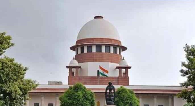 सुप्रीम कोर्टाची सरकारला नोटीस “निवडणुकीपूर्वी मोफत दिल्या जाणाऱ्या योजना म्हणजे लाच”