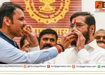 एकनाथ शिंदेंची मुख्यमंत्रि‍पदाच्या शर्यतीतून माघार, फडणवीसांचा मार्ग मोकळा?